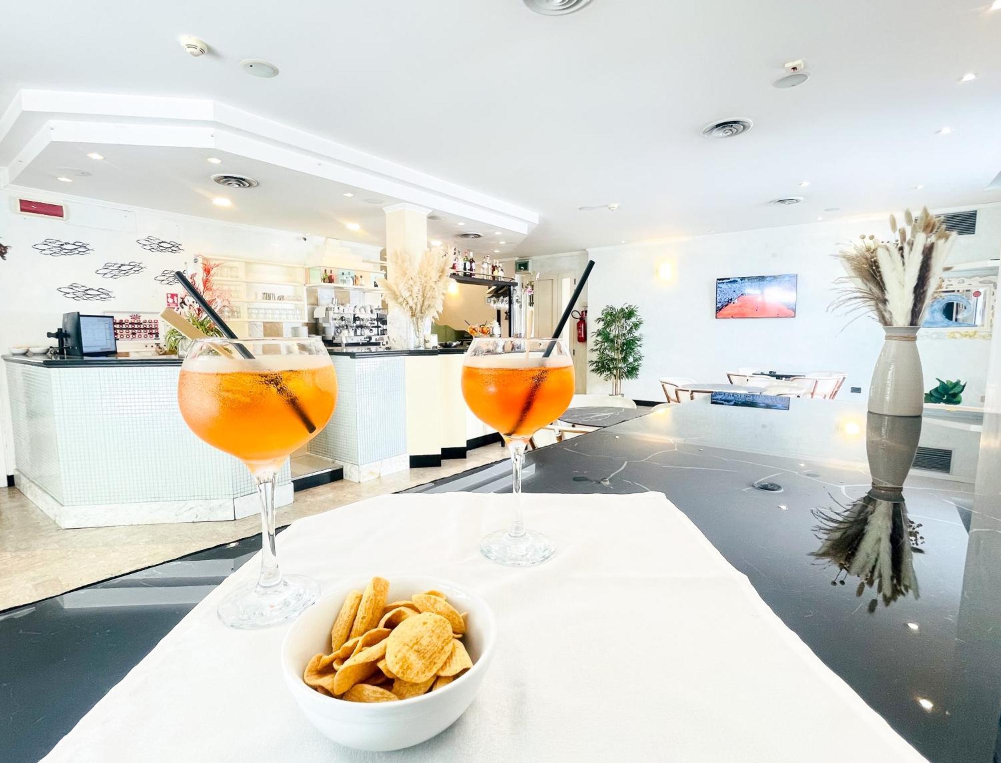 Hotel Bolognese 벨레지아아지마리나 외부 사진